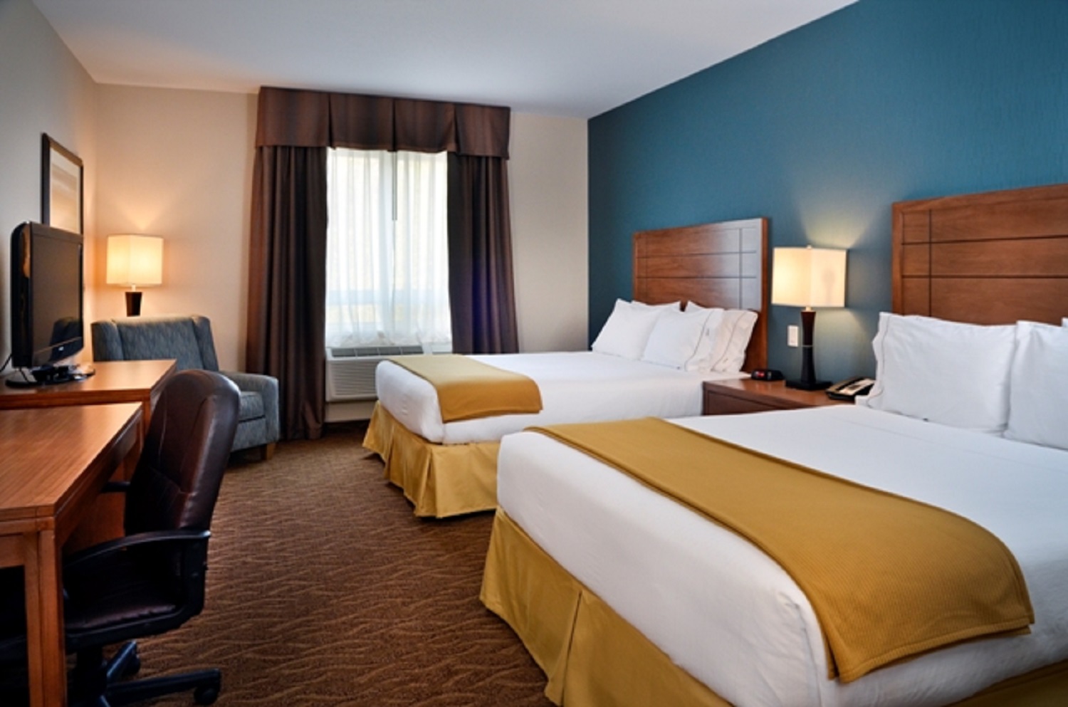 A Peek Inside Sandman Hotel & Suites Tourism Squamish